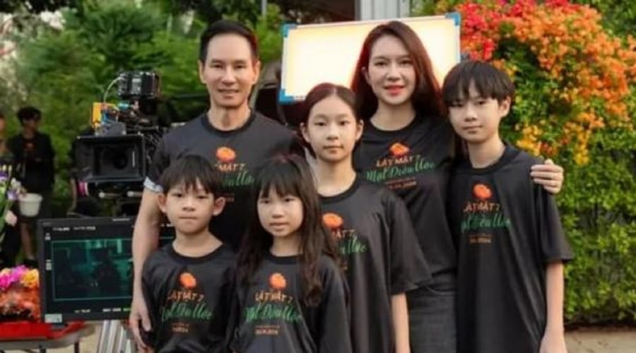 Showbiz 1/5: Bà xã Lý Hải nói về lý do sinh nhiều con, Mai Phương Thuý tiết lộ 'nỗi khổ' vì quá cao